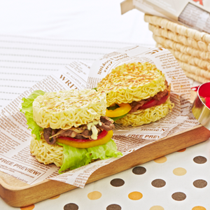 お弁当にも！焼肉ラーメンバーガー