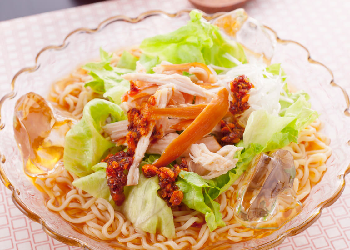 食べるラー油のサラダ麺 サンヨー食品