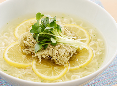 レモンでさっぱり大人の冷やしラーメン