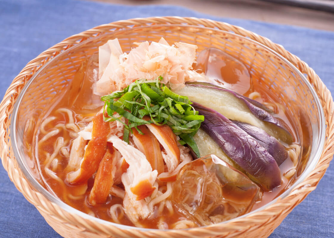 冷やしなすみそラーメン