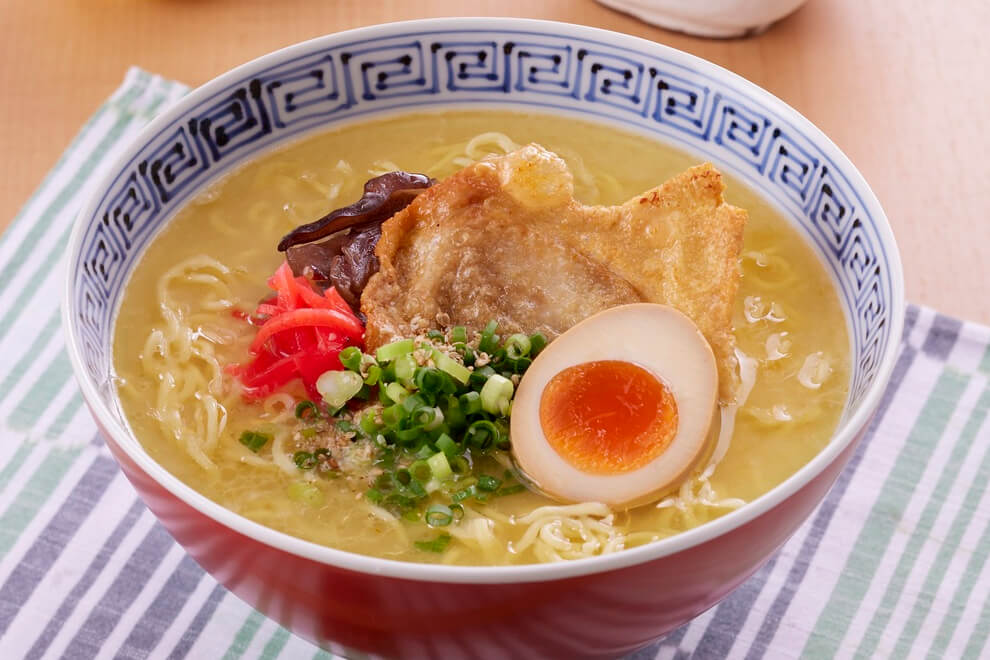 鶏油〈ちーゆ〉ラーメン