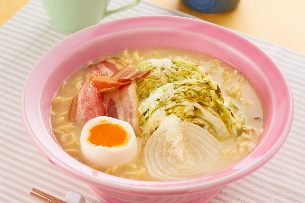 ベーコンと焼き野菜の塩とんこつ