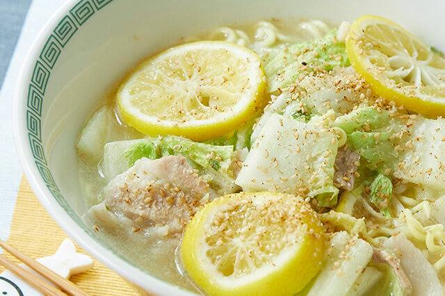 白菜と豚肉のさっぱりレモン蒸しラーメン