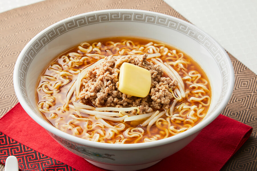 豚もやしのガリバタしょうゆラーメン