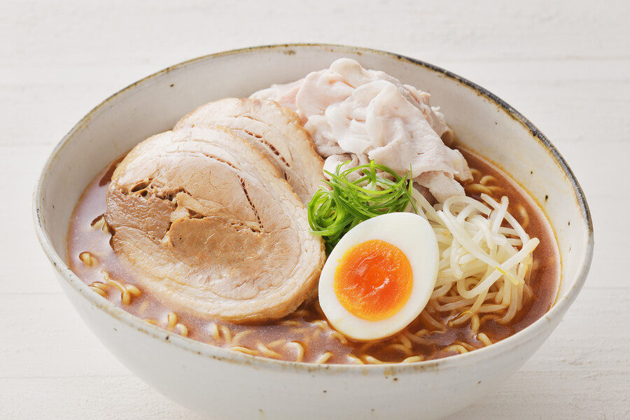 【カゴシマ一番】W黒豚旨辛ラーメン