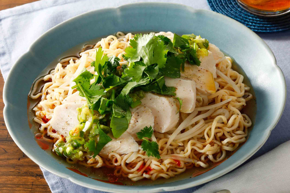 よだれ鶏の冷やしラーメン