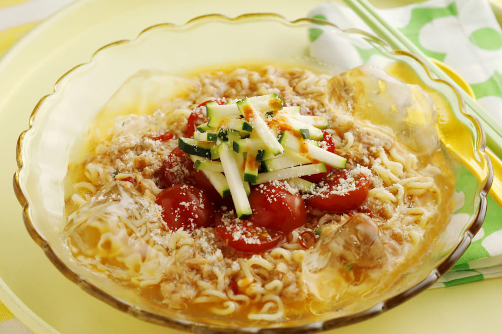 ぶっかけトマトつゆのアラビアータ風冷やしラーメン