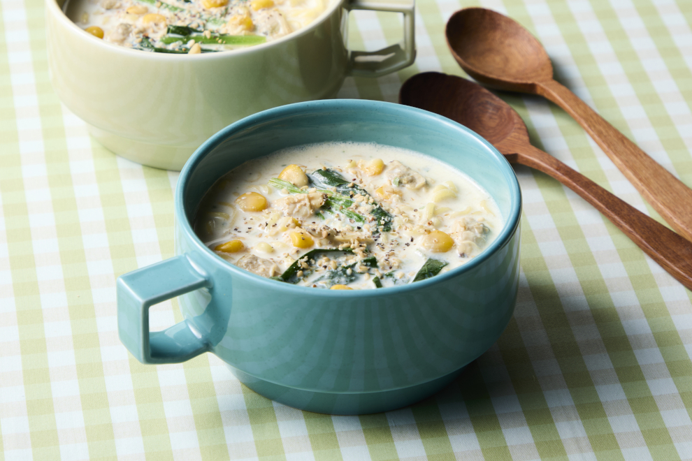 朝食にぴったり！マグカップでクラムチャウダー風ラーメン