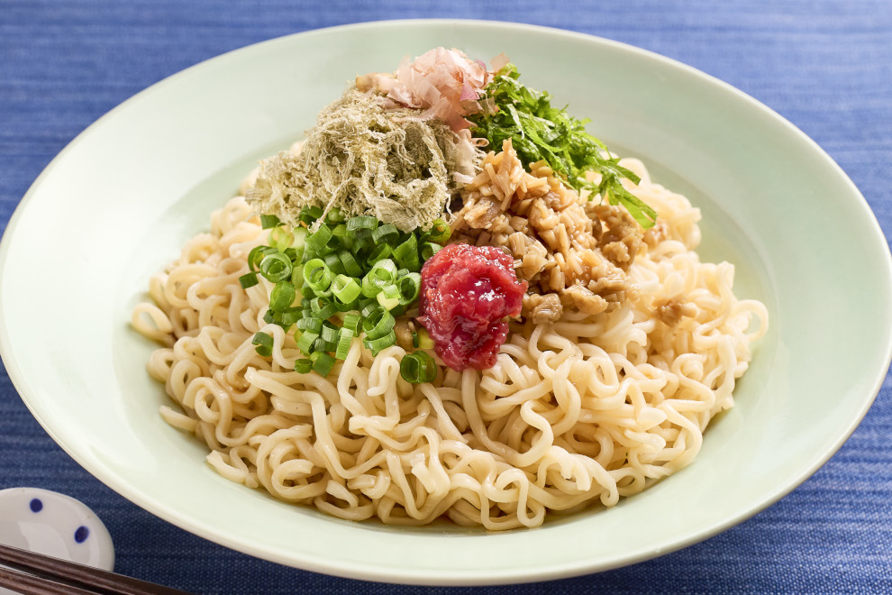 えのきと梅干しの冷やししょうゆまぜ麺
