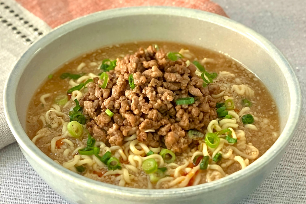 かつおだし香る みそ担々麺